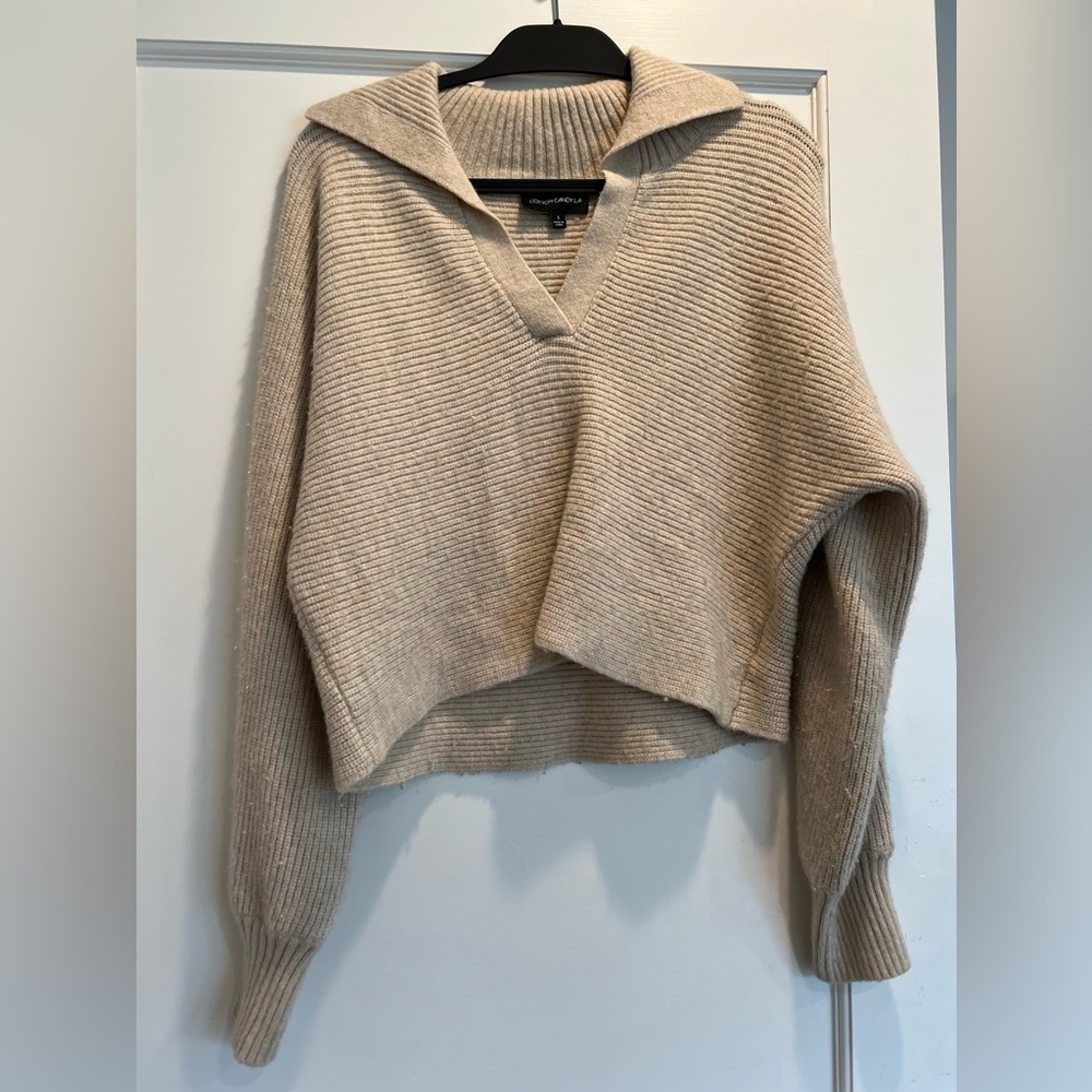 Tilly’s/Cotton Candy LA cropped beige sweater 🤍🤎